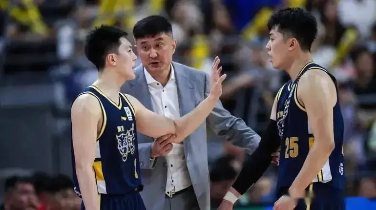 福斯特将吹罚NBA总决赛G5