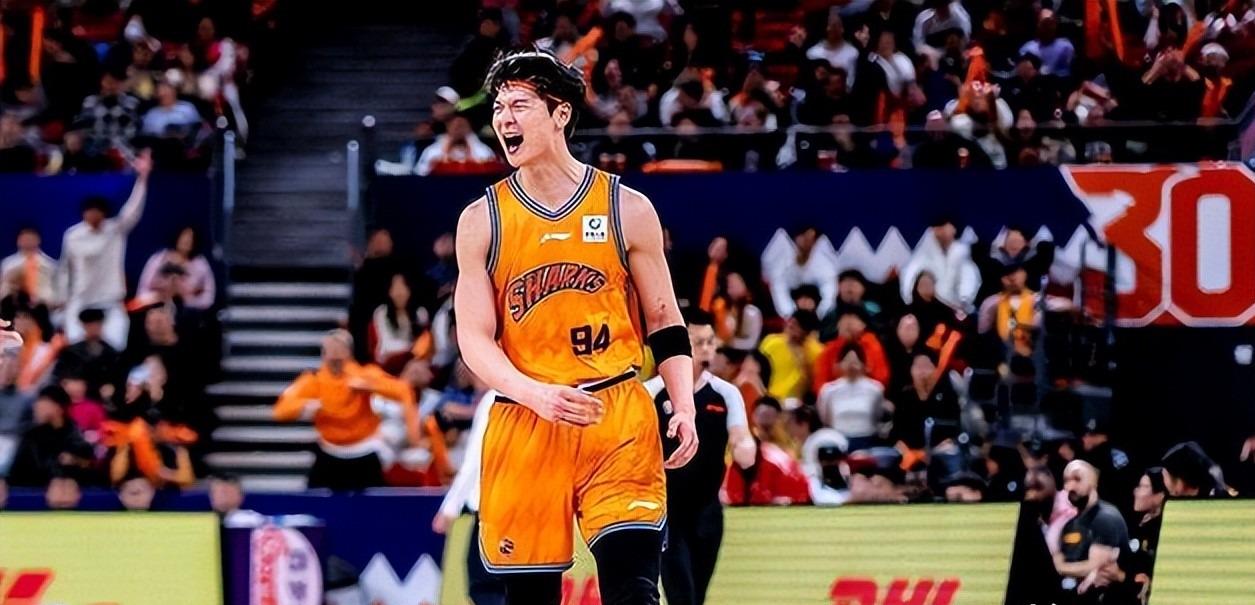 勇士队获得备受瞩目的1.12亿美元侧翼重大交易更新！