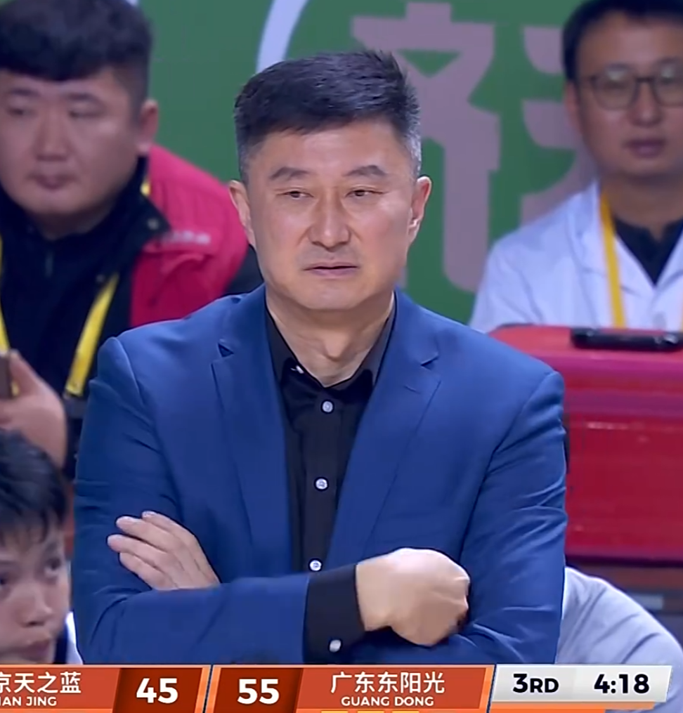 马刺将格雷夫斯列入选秀候选