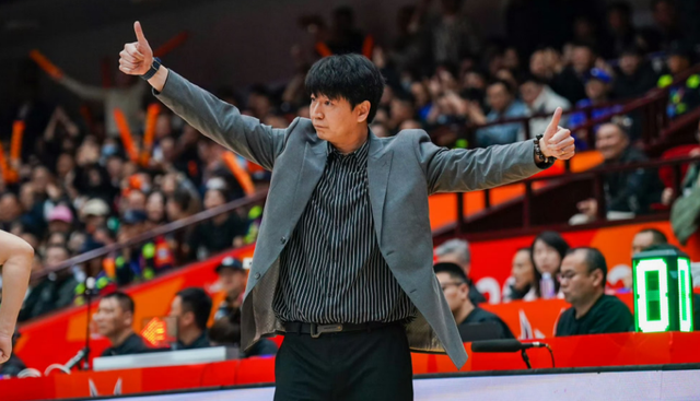 FMVP！布伦森45分带队16分逆转，尼克斯4