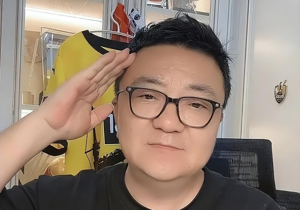 斯图尔特半场狂揽10分10板5帽，追平WNBA历史纪录