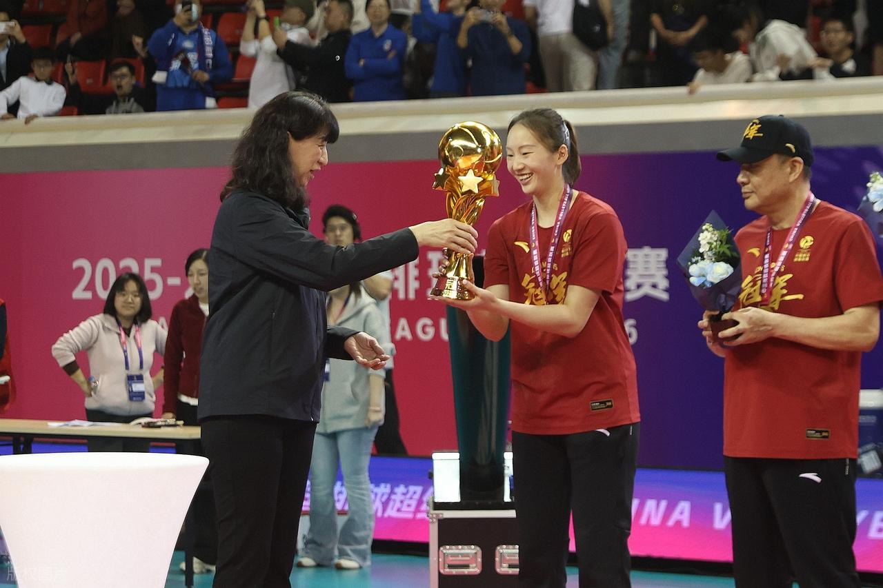 尼克斯时隔53年再夺NBA总冠军