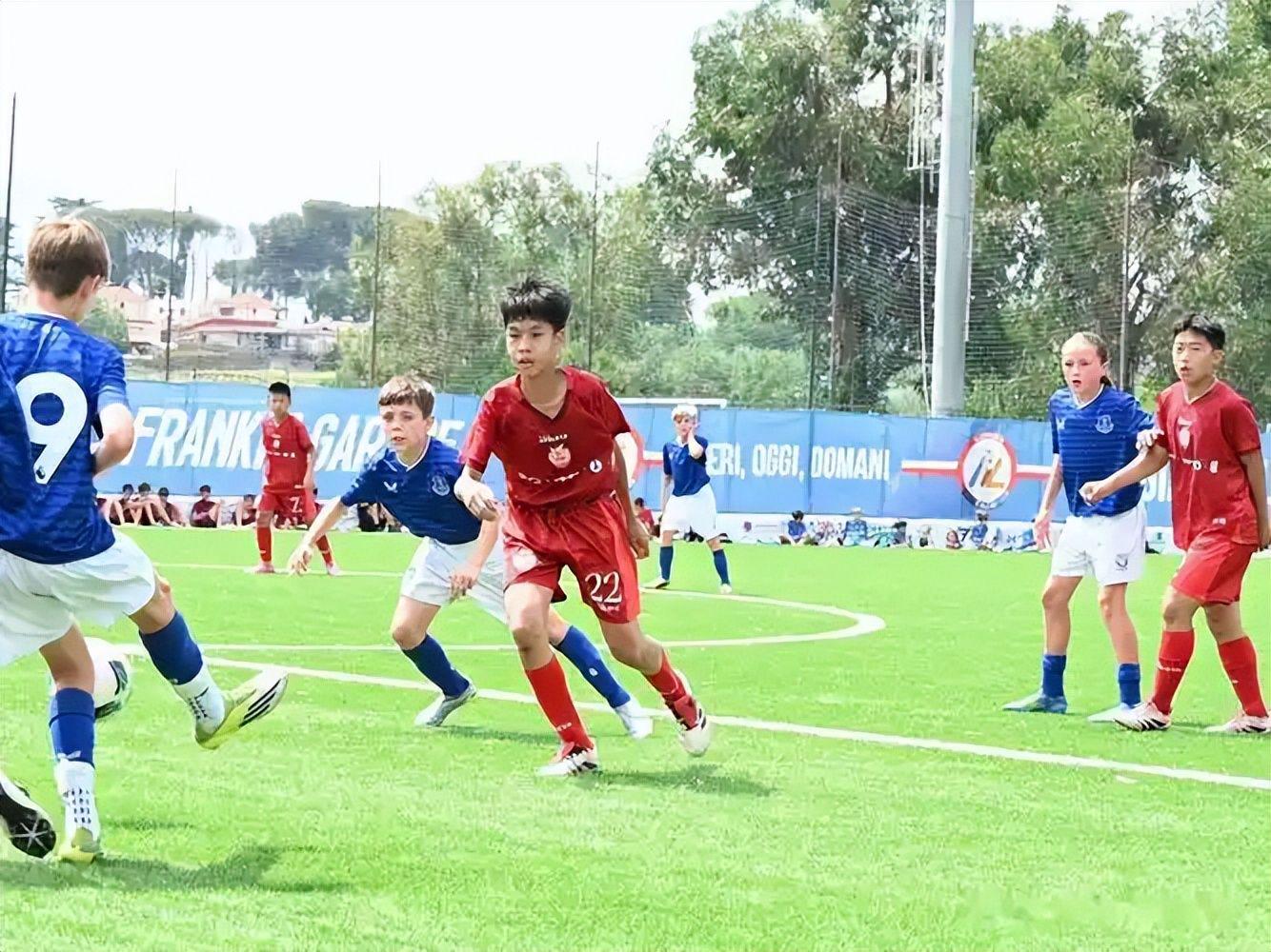迪尼：库库本身就是切尔西问题的一部分；皇马后防线依旧不行